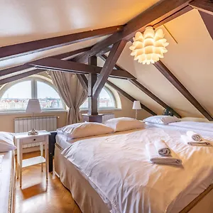 Aparthotel Janáčkovo Nábřeží 19 - Riverside Praha