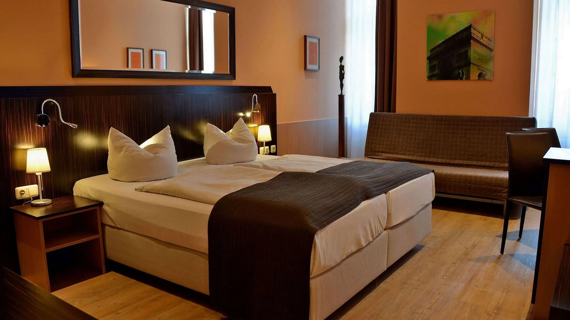 Arthotel Munich 3*,