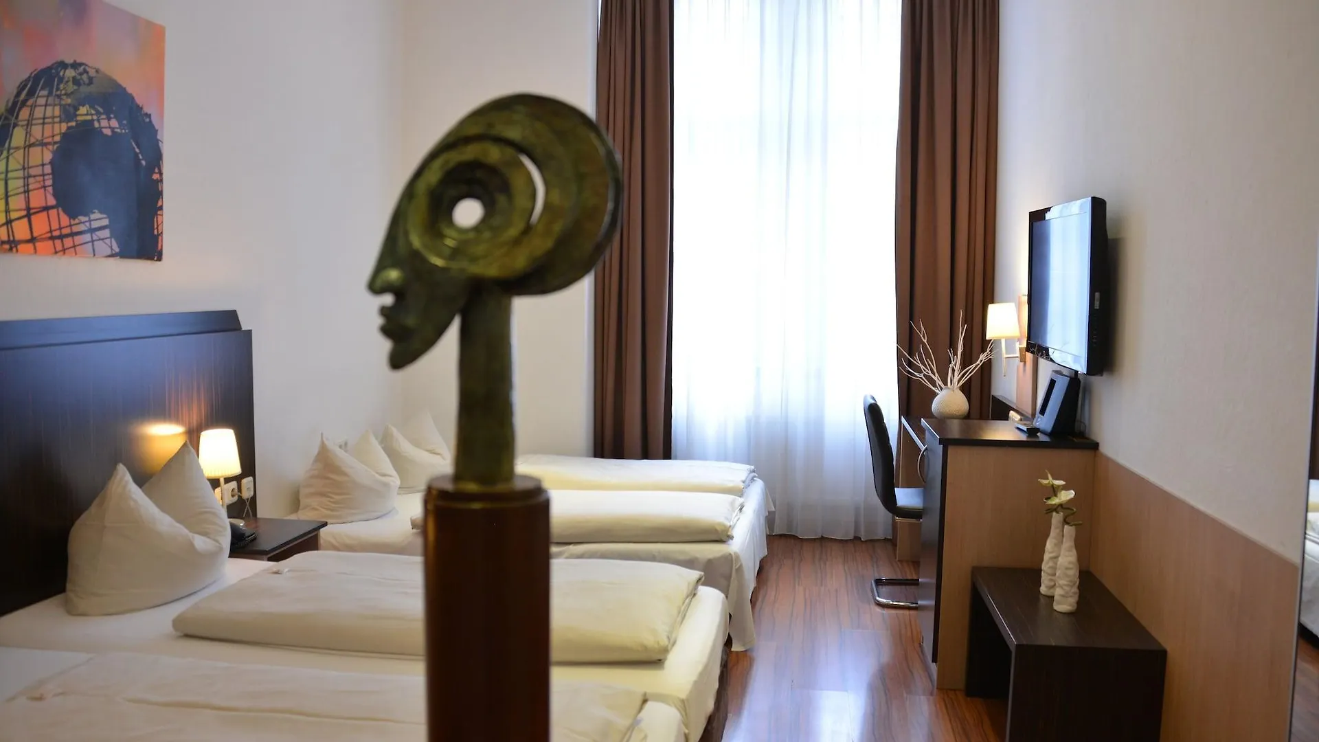 Arthotel Munich 3*,